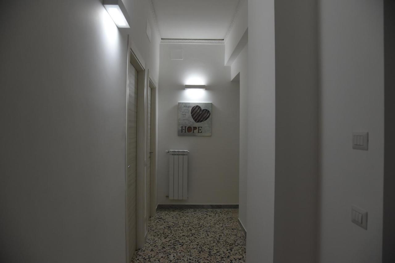 Seasound Bed & Breakfast Salerno Bagian luar foto