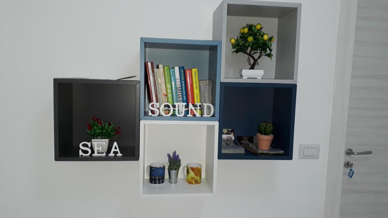 Seasound Bed & Breakfast Salerno Bagian luar foto